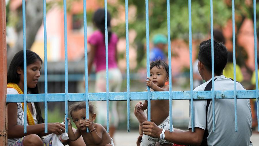 ONU alerta que Brasil emerge como um epicentro da pandemia e indígenas preocupam