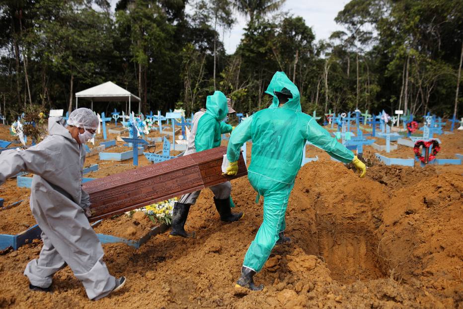 Brasil: mortos por Covid-19 se aproximam de 50 mil e número de infectados supera 1 milhão