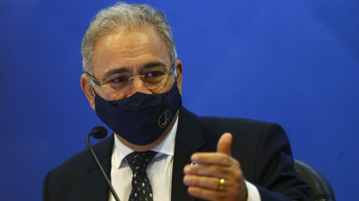 Ministro diz que Brasil investe R$ 3,4 bi para quintuplicar produção de vacinas