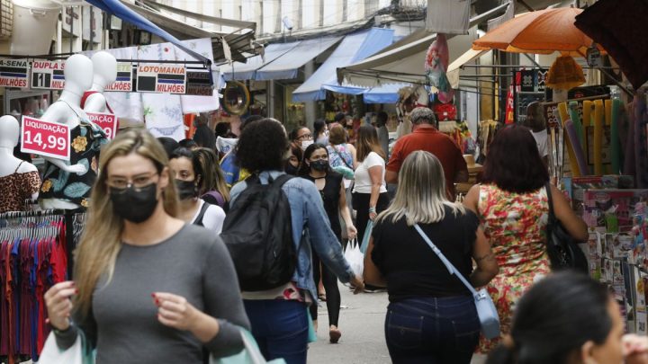 Brasil registra mais de 26,53 milhões de casos confirmados de Covid-19 e tendência é de alta